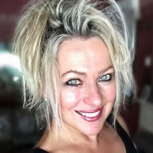 Meet your Posher, Annie